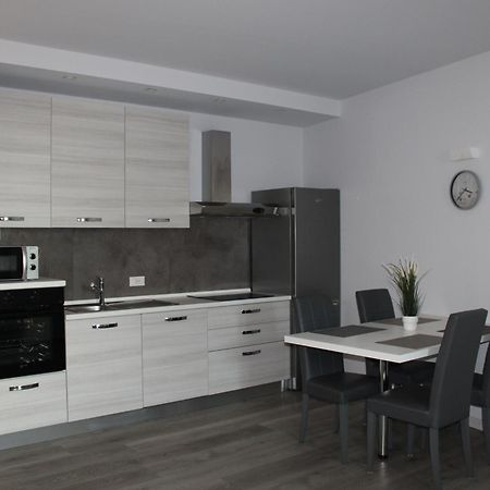 Casa Lalla In Centro Storico A Bergamo Luaran gambar